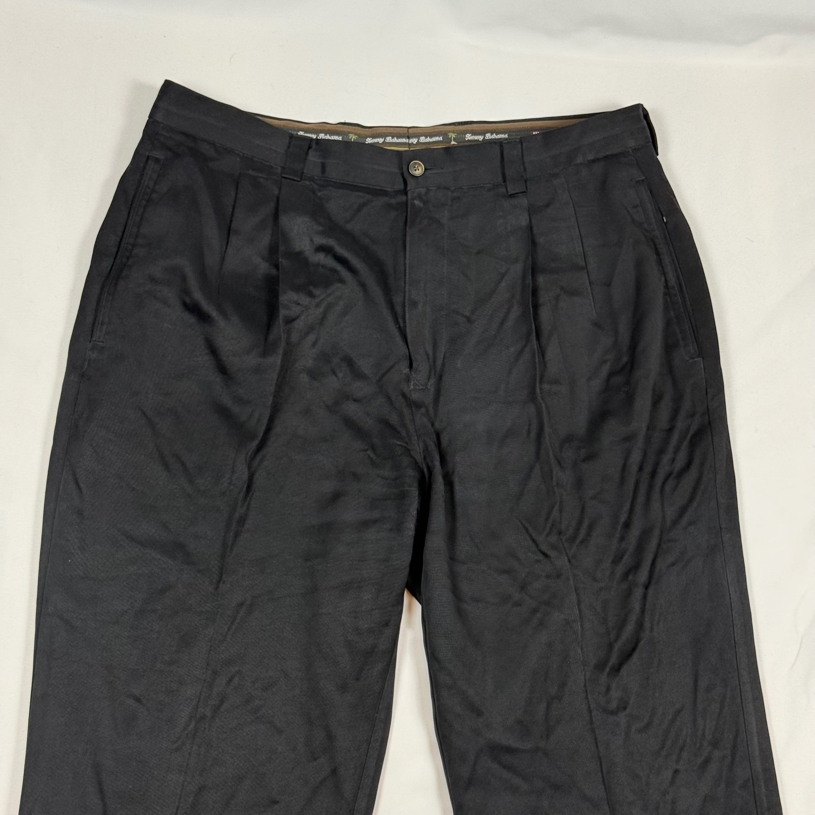 Tommy Bahama Mens 100% Silk Pleated Cuffed Trousers Black 36x32 Relaxed Pant